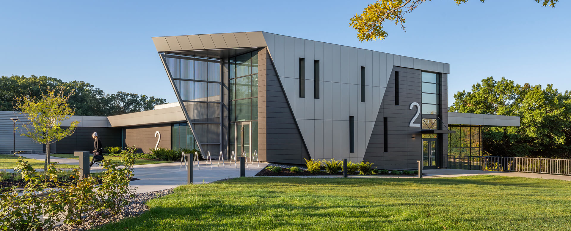 Blackhawk College, Building 2b